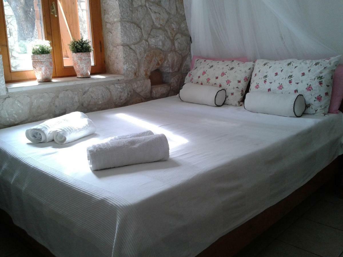 Villa Christianna Studios Ayios Nikitas Ngoại thất bức ảnh